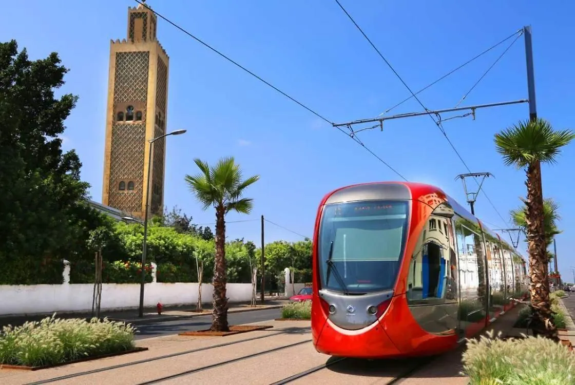 Cosy Sunny Central - 2 Bdr Near Train And Tram 카사블랑카 0*,